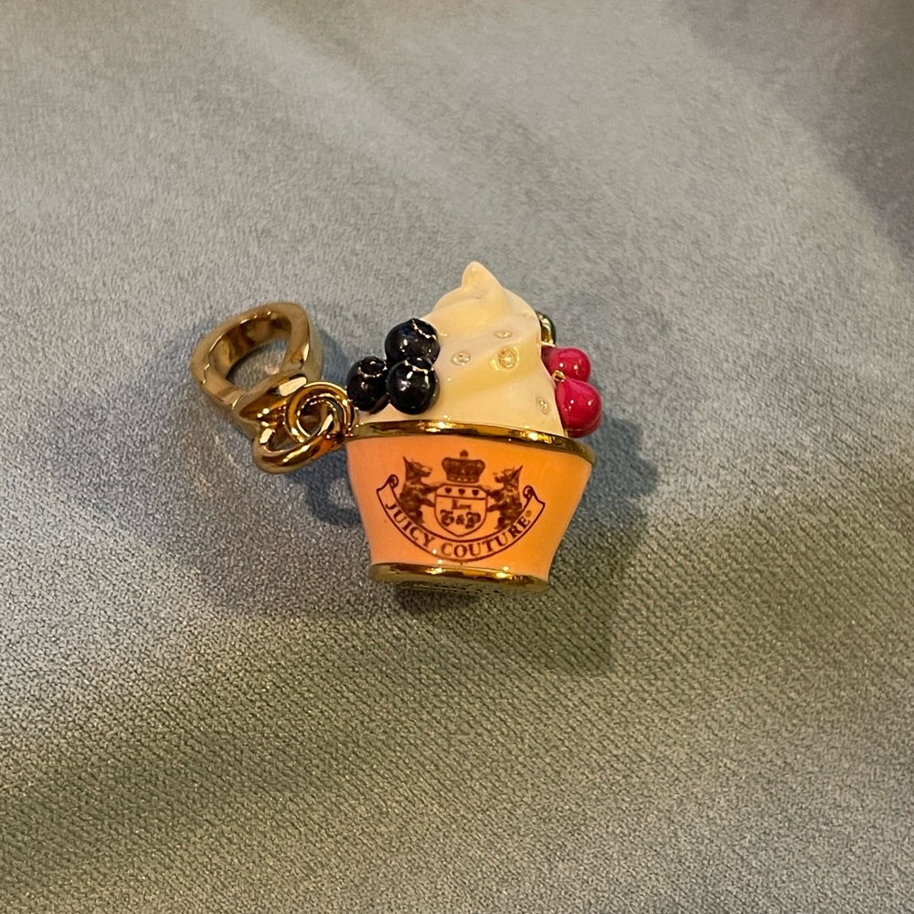 Juicy Couture Sundae Charm